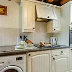 2 Bed In Brampton Oc-73578 *