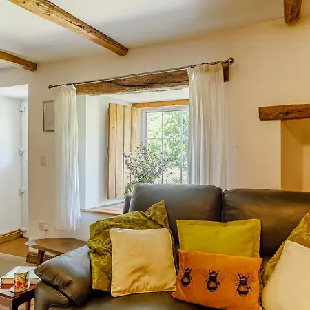 2 Bed In Brampton 73578 Casa de Férias