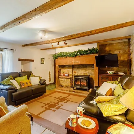 2 Bed In Brampton Oc-73578 Holiday home